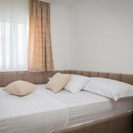 Apartments Villa Maracella Marina Zewnętrze zdjęcie